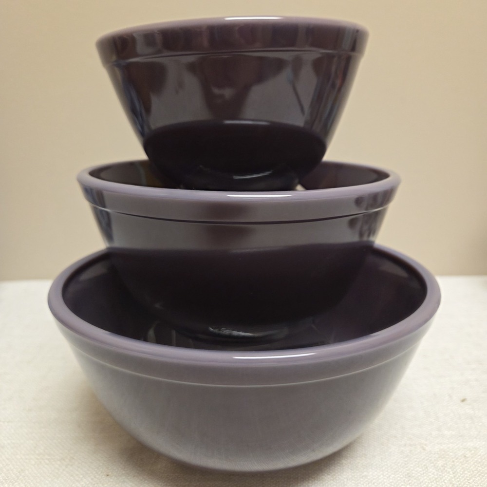 New Mixing Nesting Bowls Set 3 Stackable - Eggplant Purple Glass - Mosser USA - Picture 4 of 6